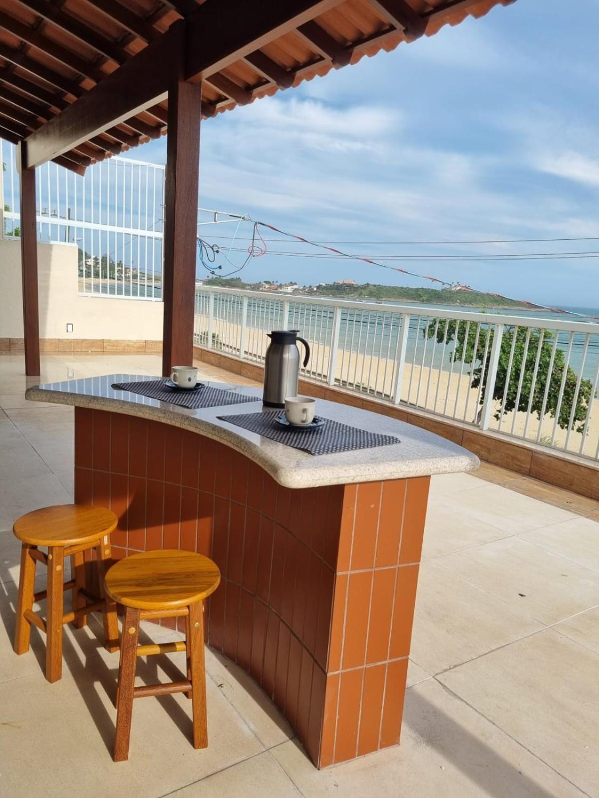 Ipe Amarelo - Frente Ao Mar Na Praia De Meaipe, Guarapari Exterior foto